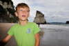 Emil p den bermte "Narnia-strand" i Coromandel.